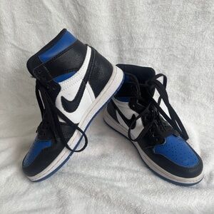 Air Jordan 1 Retro High OG ‘Royal Toe’
